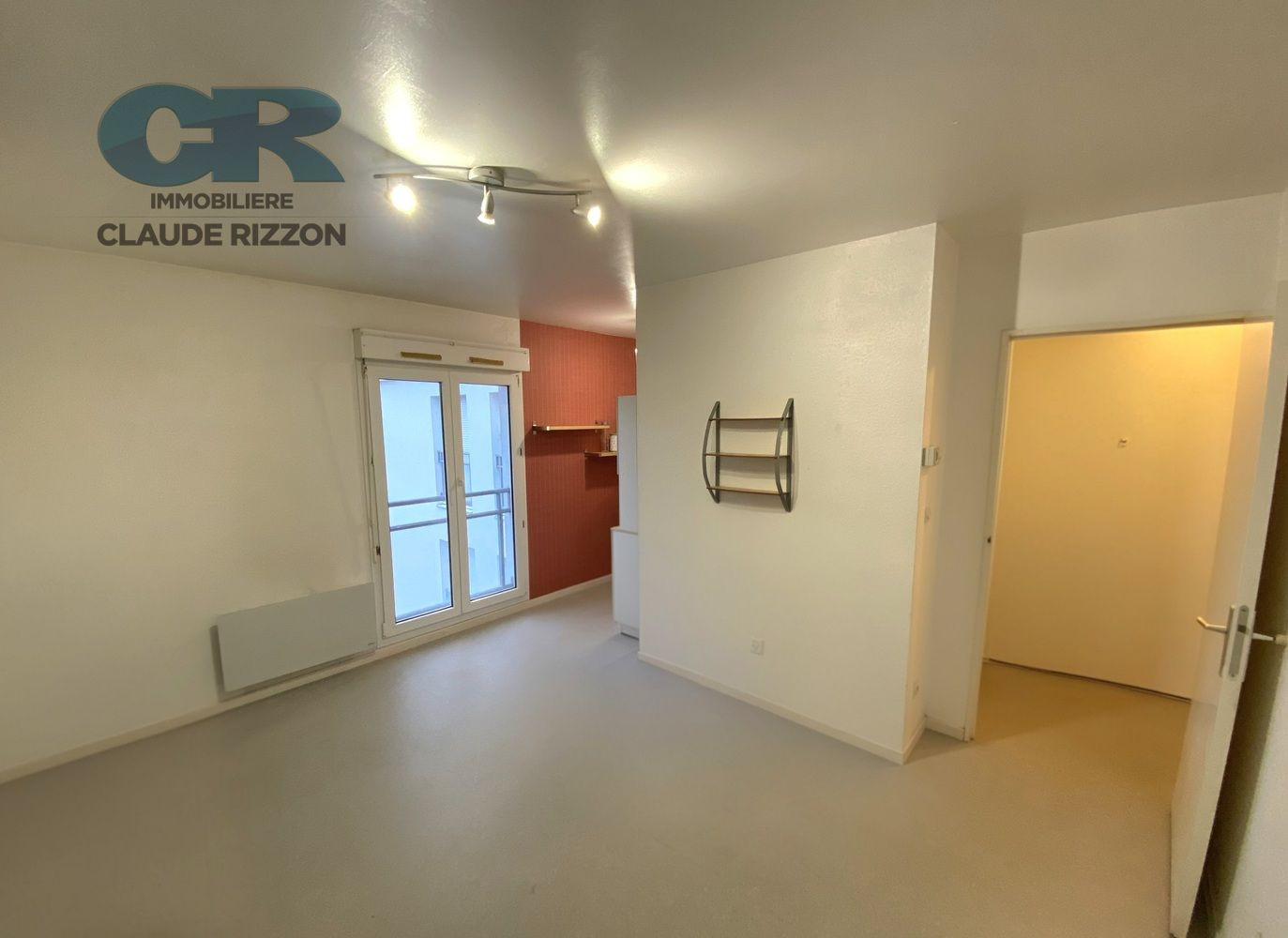 
                                                Vente
                                                 RIVES DE MEURTHE - Studio loué à vendre