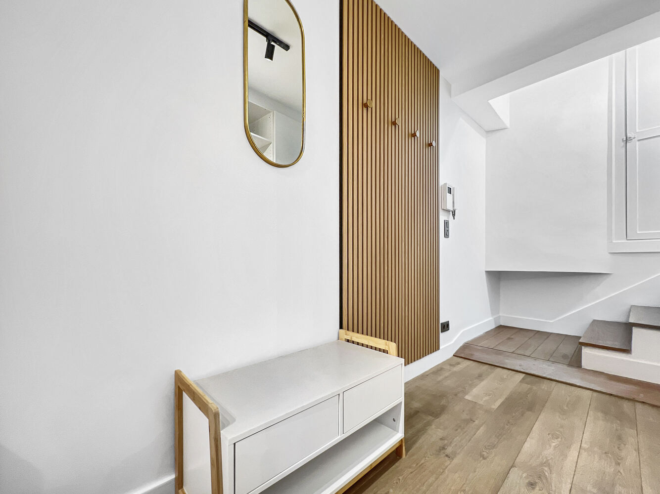 
                                                Location
                                                 Rolland Garros, Studio meublé 42m²