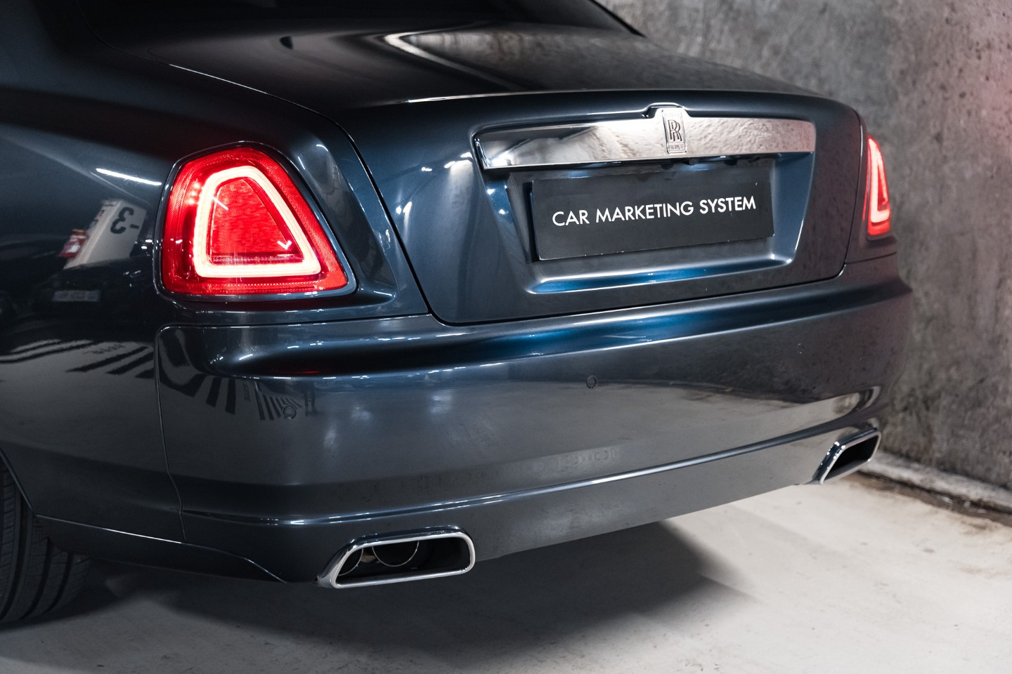 
                                                Voiture
                                                 Rolls Royce Ghost (II) Porto Cervo Studio Edition