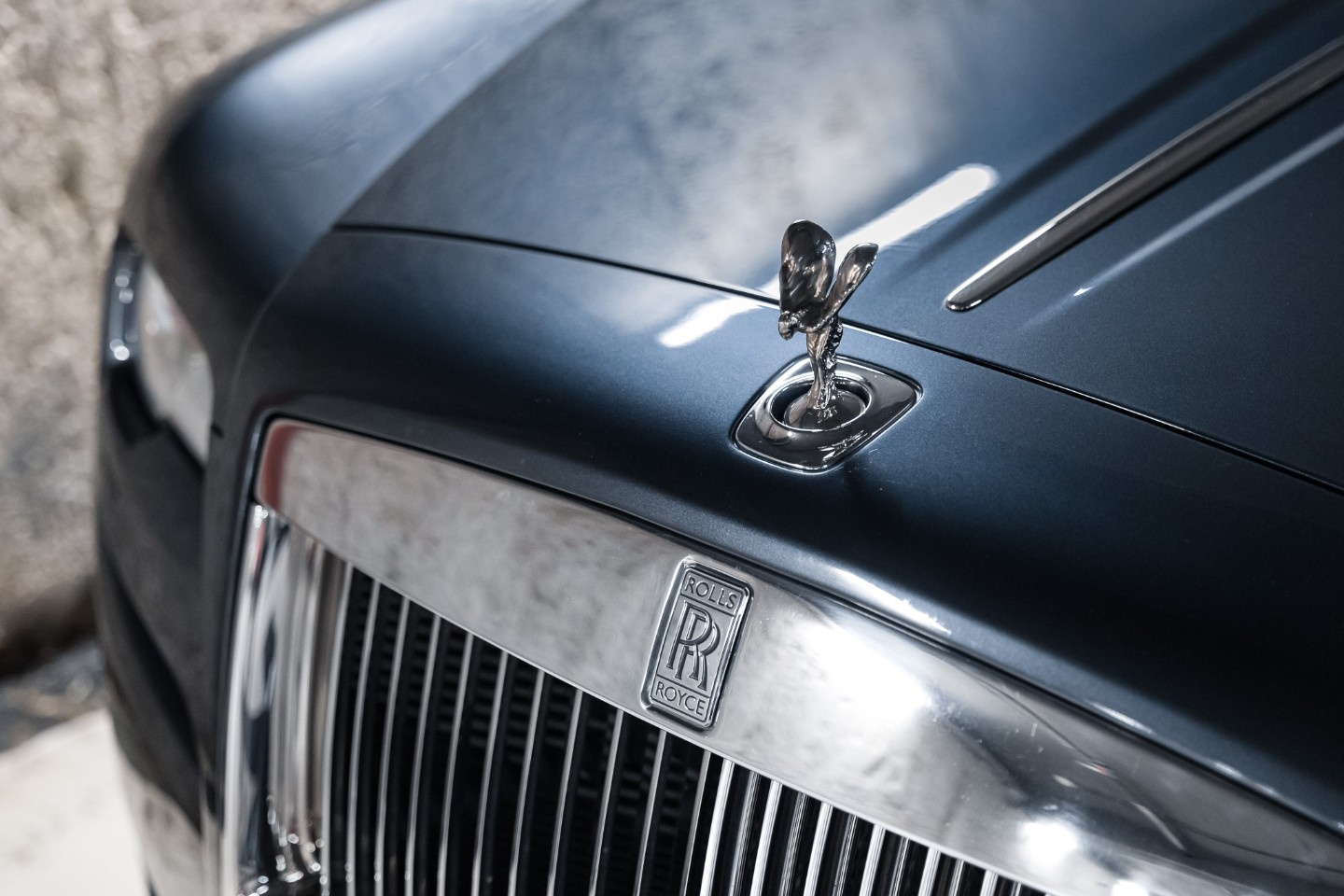 
                                                Voiture
                                                 Rolls Royce Ghost (II) Porto Cervo Studio Edition