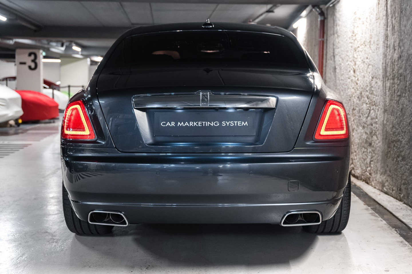 
                                                Voiture
                                                 Rolls Royce Ghost (II) Porto Cervo Studio Edition