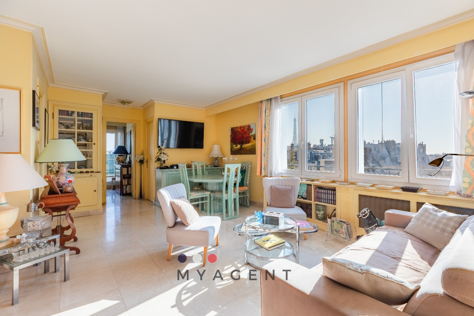 
                                                Vente
                                                 Rooftop exceptionnel - La Muette