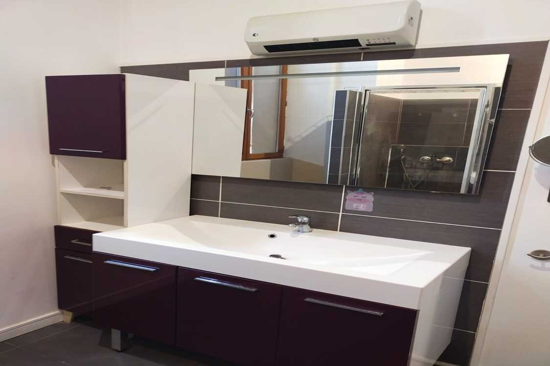 
                                                Location
                                                 Roquevaire EXT D