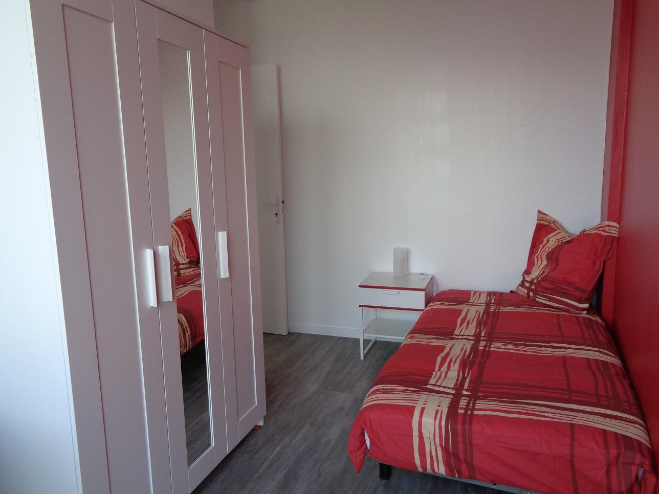 
                                                Colocation
                                                 Roubaix Barbieux
Apt en colocation
3 Ch, 2 SdB.