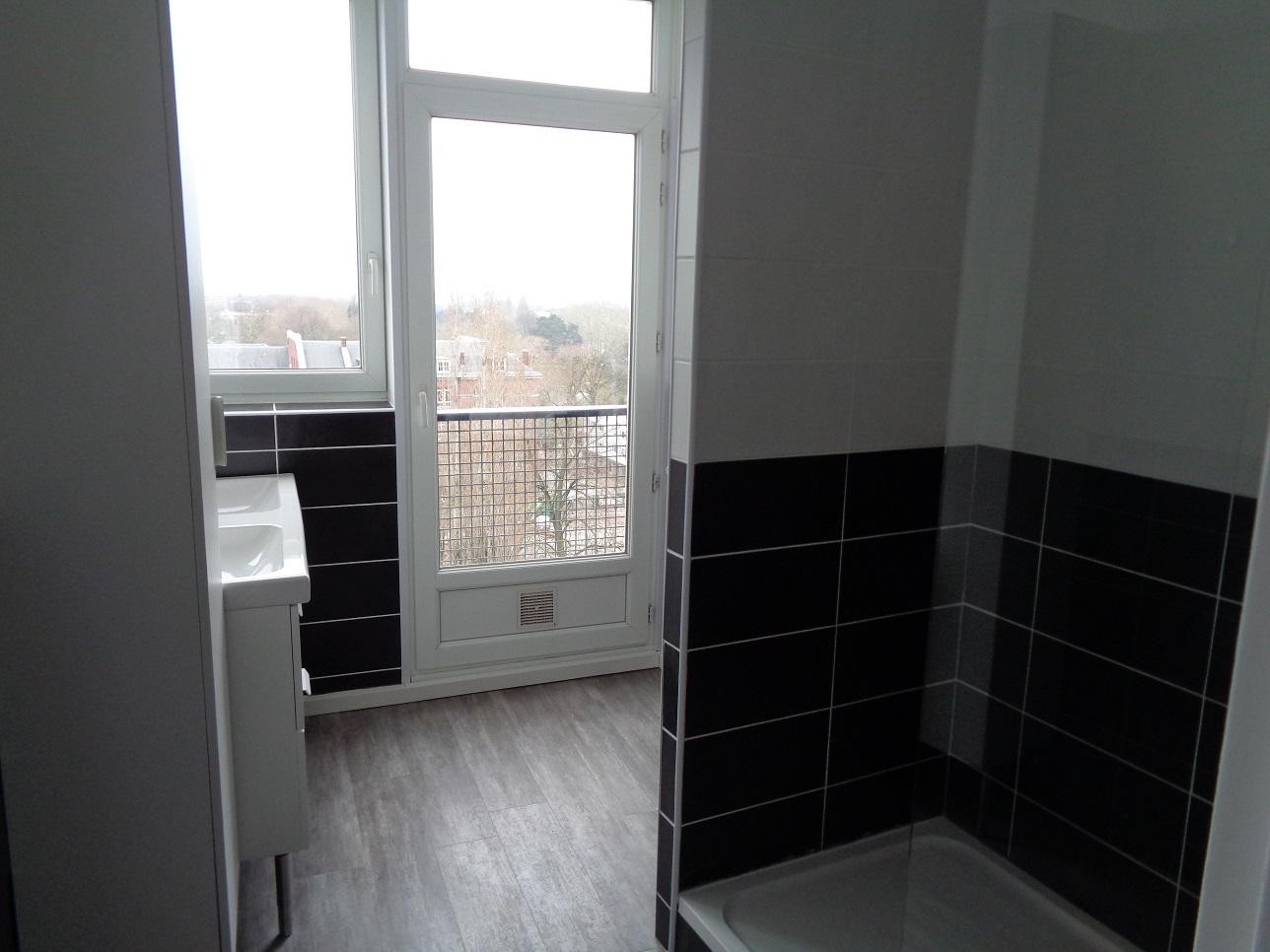 
                                                Colocation
                                                 Roubaix Barbieux
Apt en colocation
3 Ch, 2 SdB.