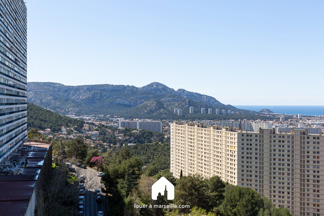 
                                                Location
                                                 ROUVIERE DESIGN