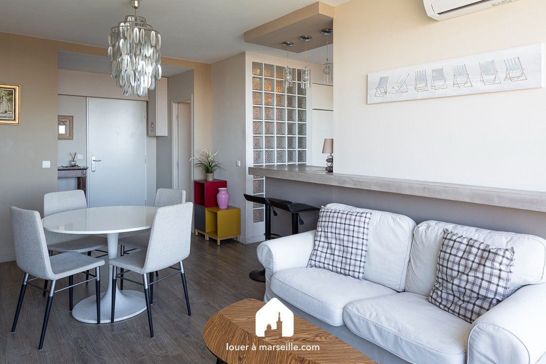 
                                                Location
                                                 ROUVIERE DESIGN