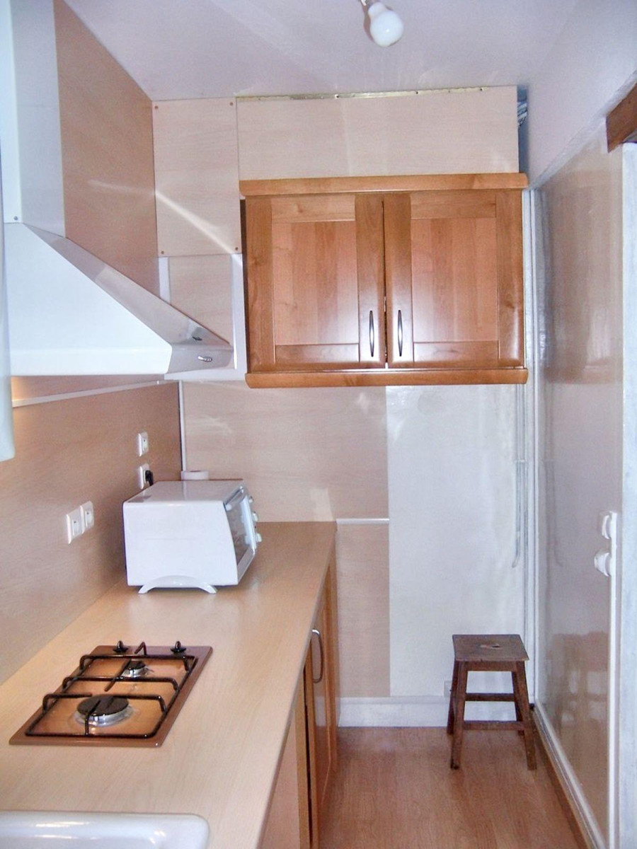 
                                                Location
                                                 Rue de Levis- Beau 3 pièces de 50 m2 meublé