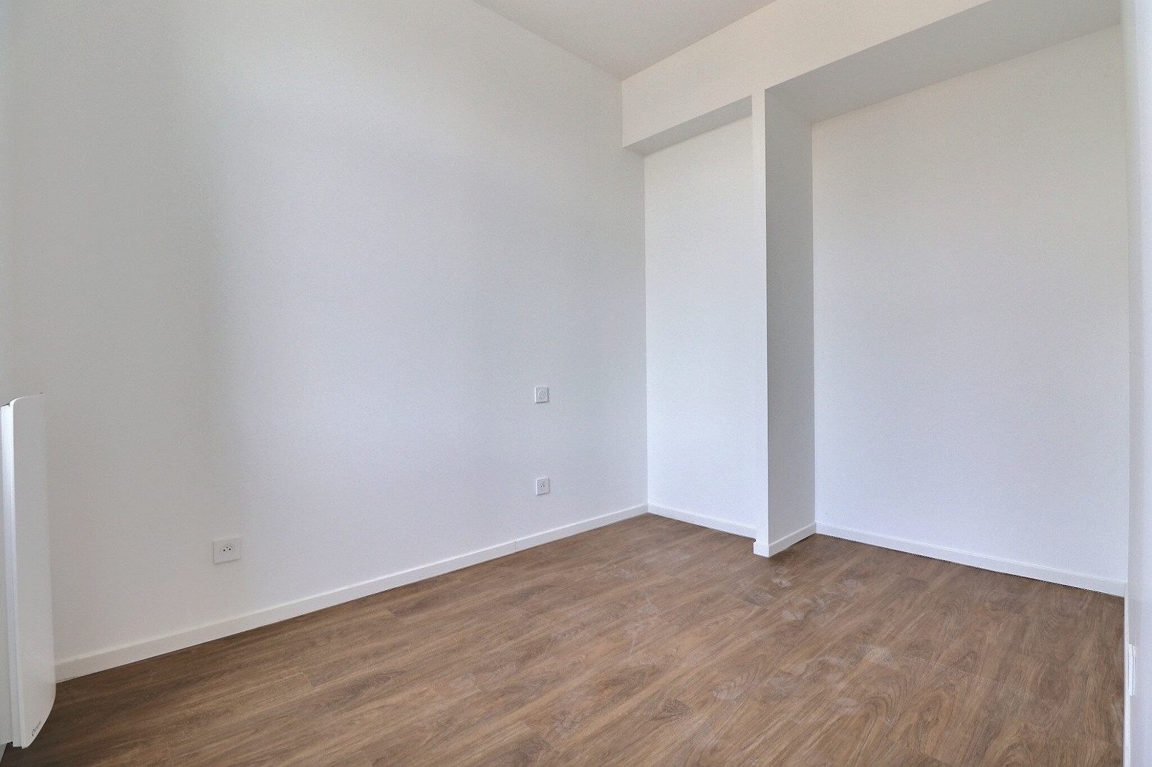 
                                                Vente
                                                 Rue PROSPER - T2 RENOVE - BALCONS