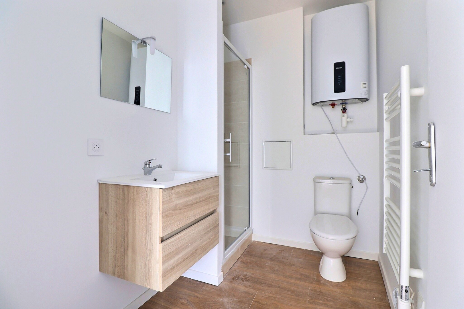 
                                                Vente
                                                 Rue PROSPER - T2 RENOVE - BALCONS