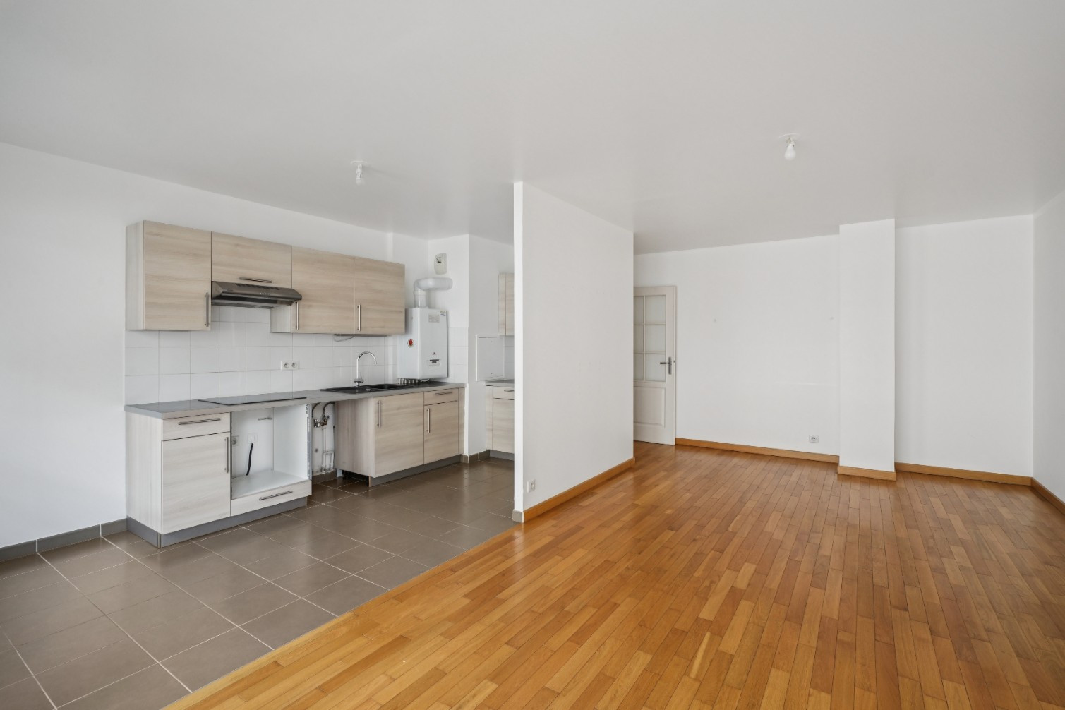 
                                                Vente
                                                 Rueil Malmaison - Appartement 3 pièces avec balcon