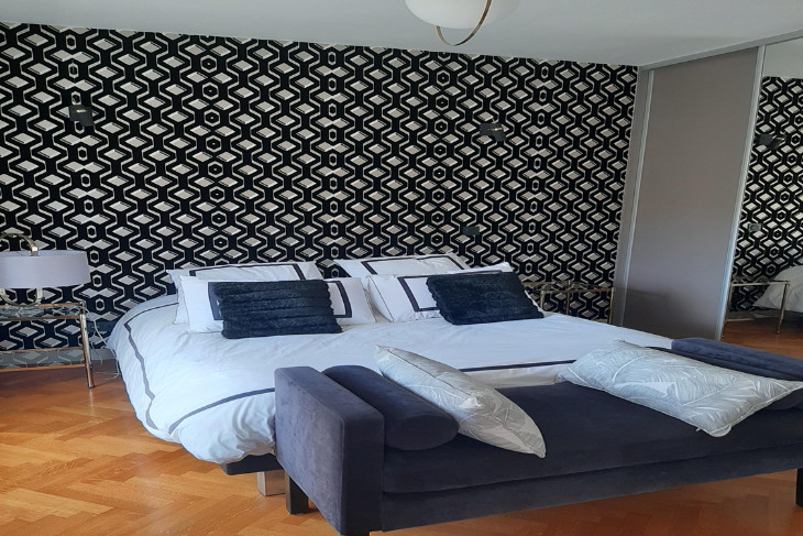 
                                                Location
                                                 Sacré cœur