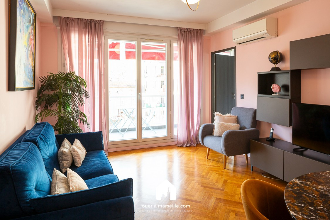 
                                                Location
                                                 Sacré cœur