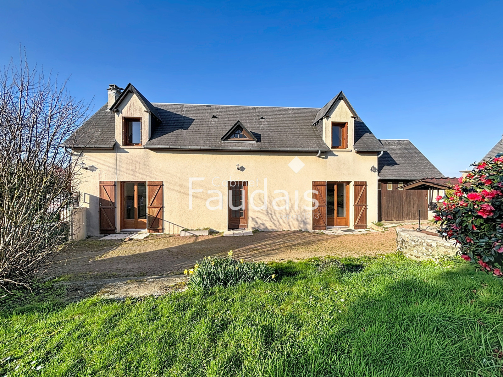 
                                                Vente
                                                 SAINT-AMAND VILLAGES, Maison avec 3 chambres