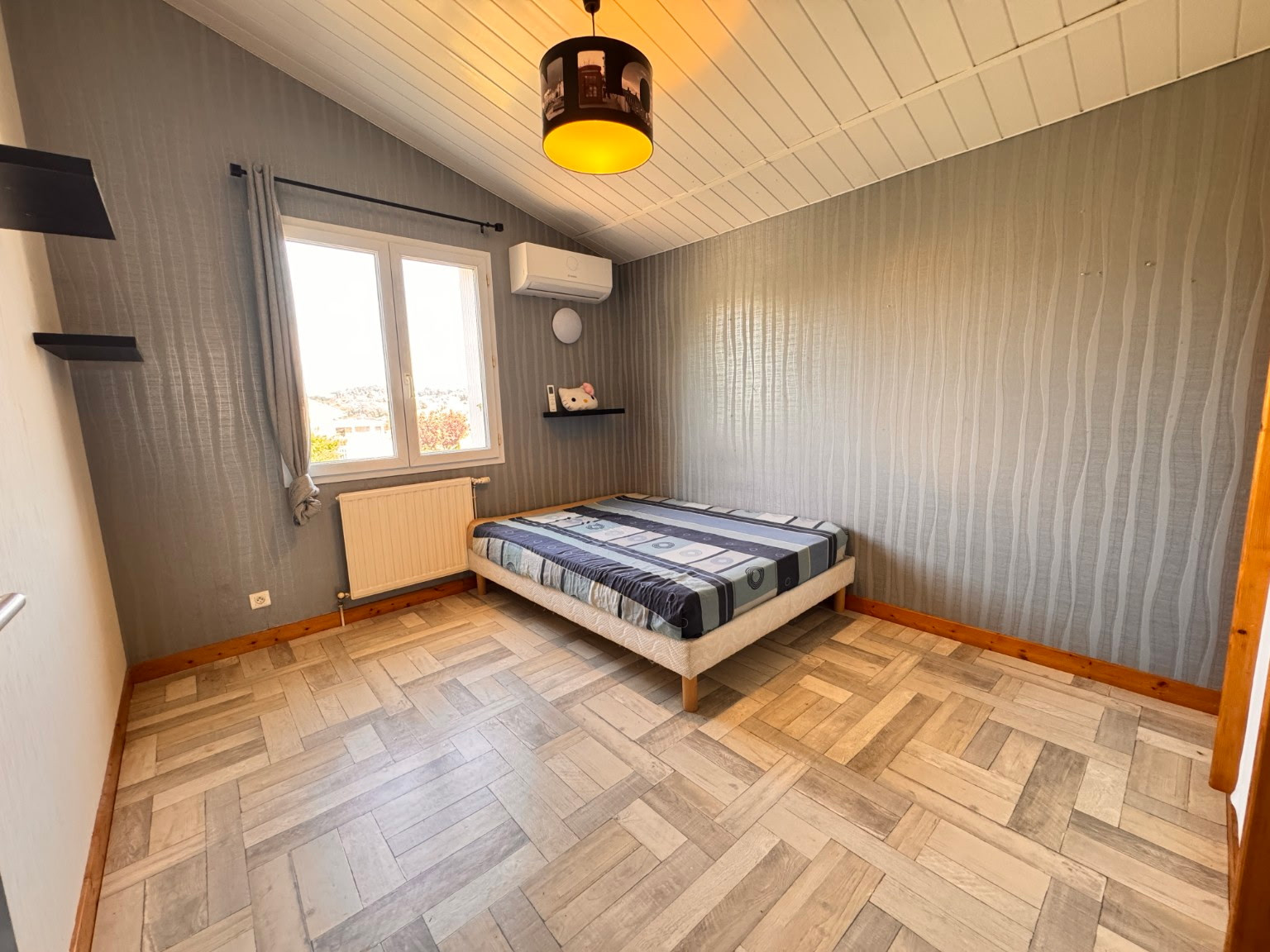 
                                                Vente
                                                 SAINT-CLAIR – 274 m² Maison d'architecte d'environ 184 m2 + Annexe indépendante 90 m² 398 000 €
