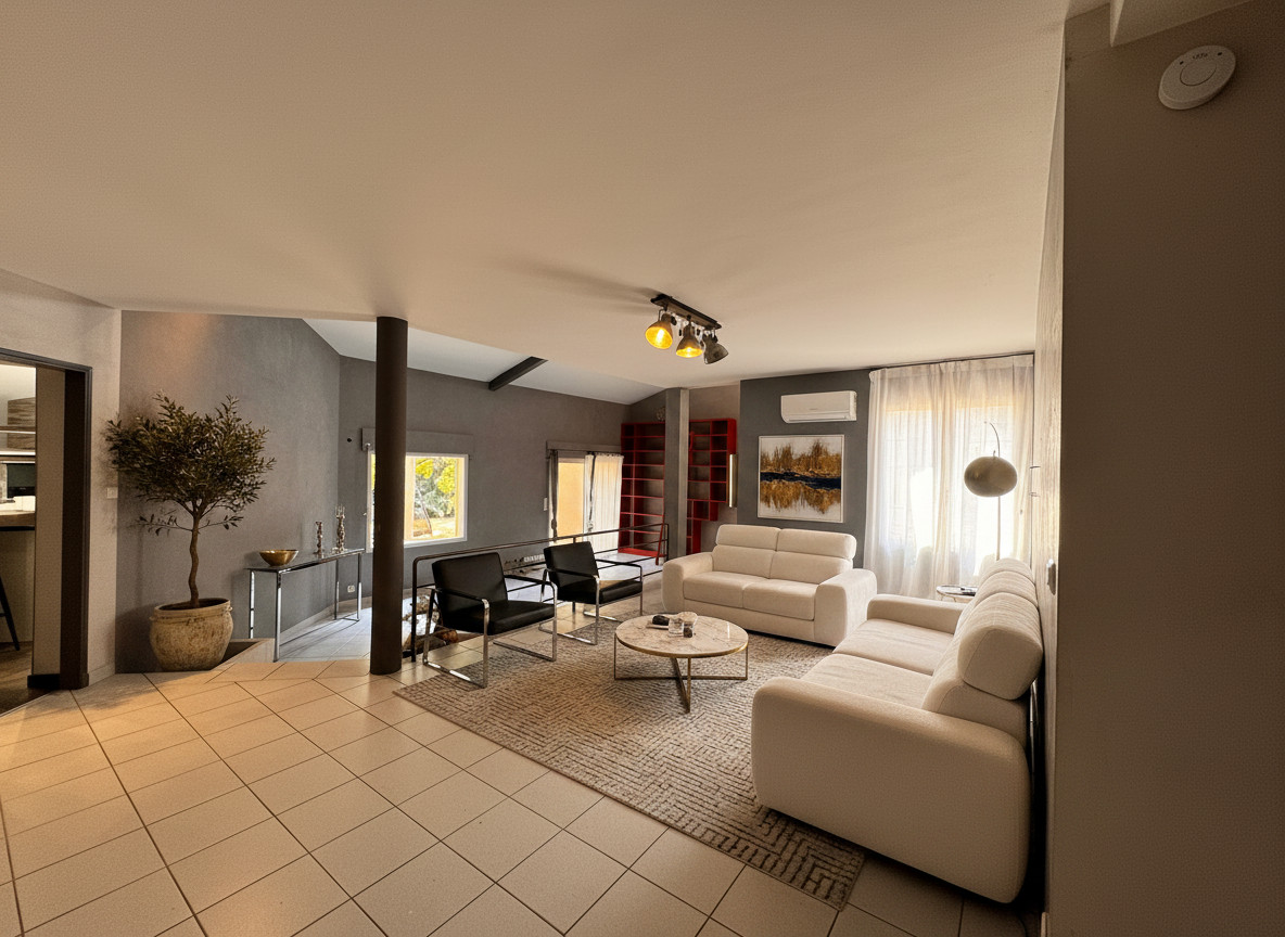 
                                                Vente
                                                 SAINT-CLAIR – 274 m² Maison d'architecte d'environ 184 m2 + Annexe indépendante 90 m² 398 000 €