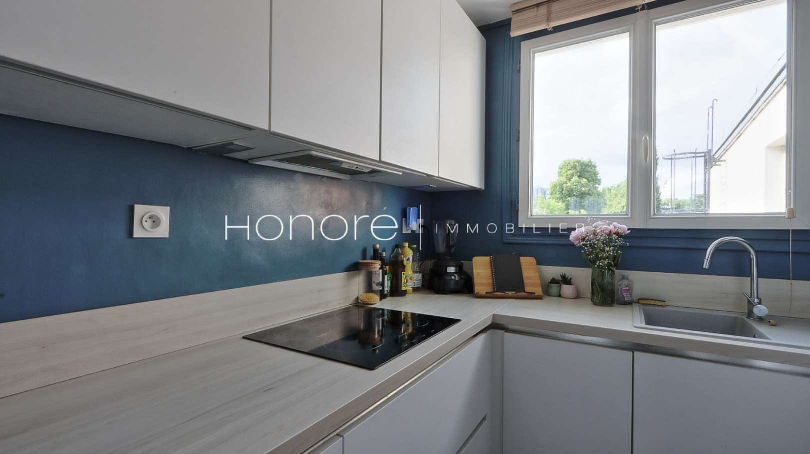 
                                                Vente
                                                 SAINT CLOUD - PASTEUR - LUMINEUX 3 PIECES