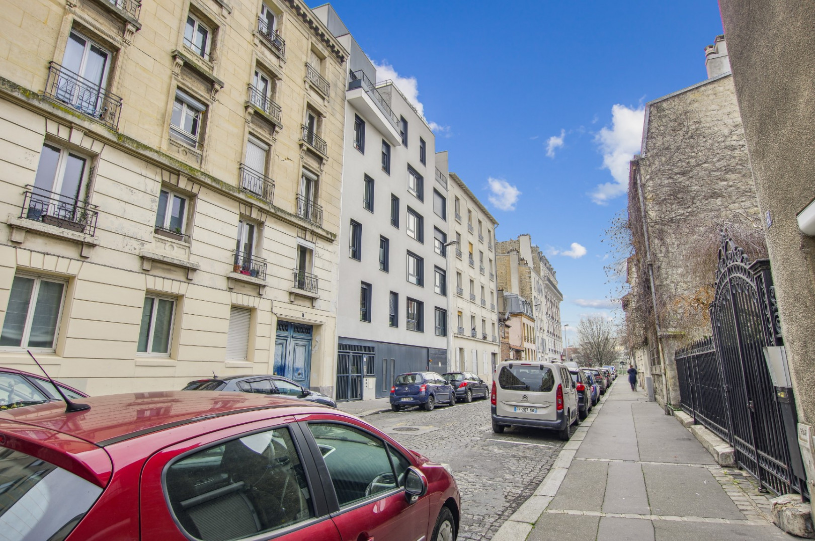 
                                                Vente
                                                 Saint Denis lot 10