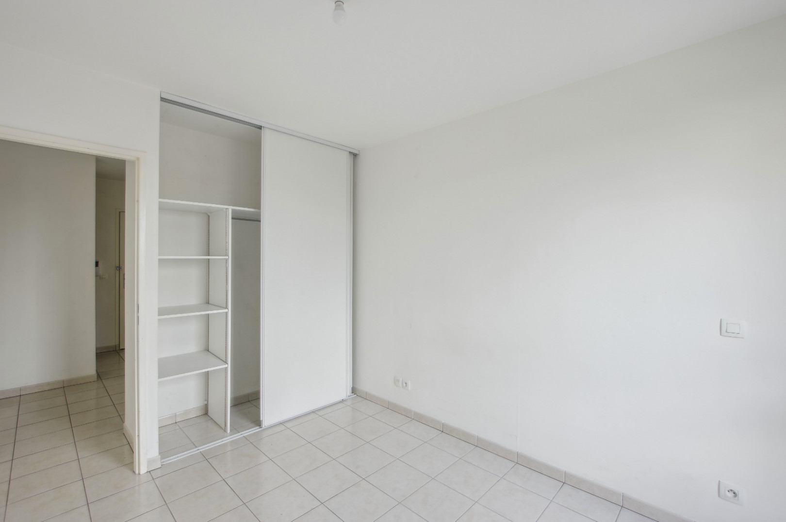 
                                                Vente
                                                 Saint Denis lot 10