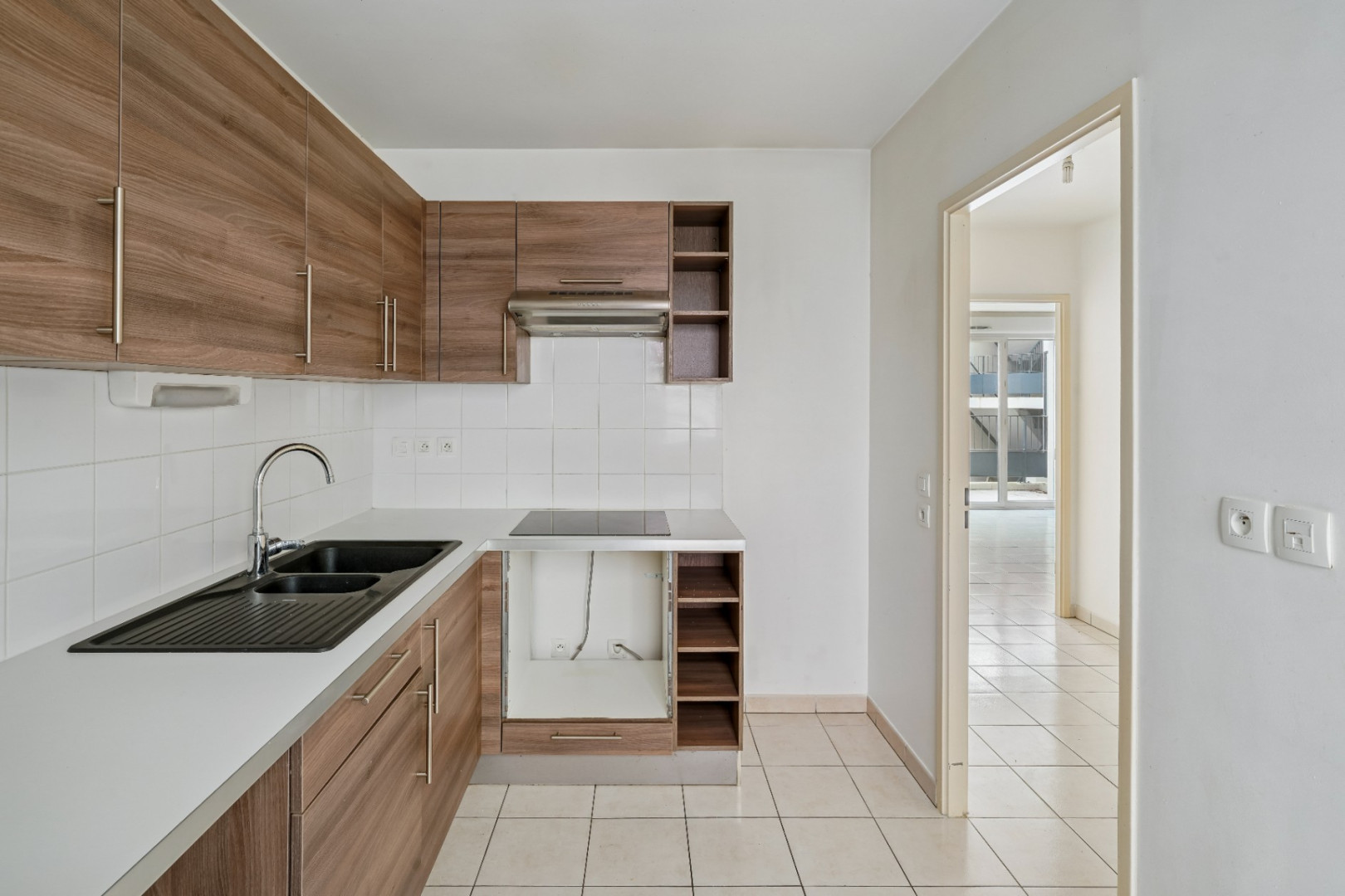 
                                                Vente
                                                 Saint Denis lot 16