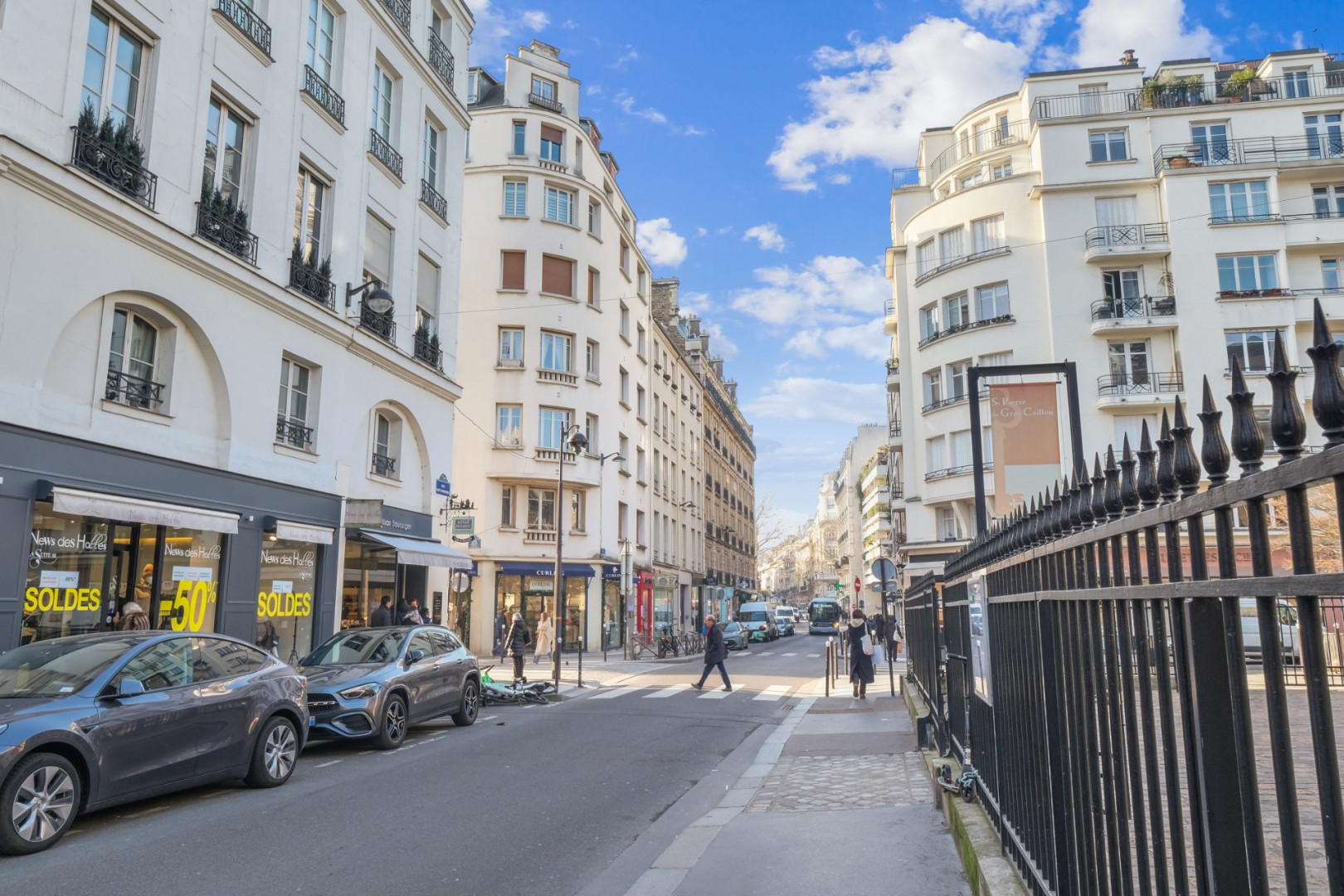 
                                                Vente
                                                 Paris 7e - Appartement 2 pièces - Loué
