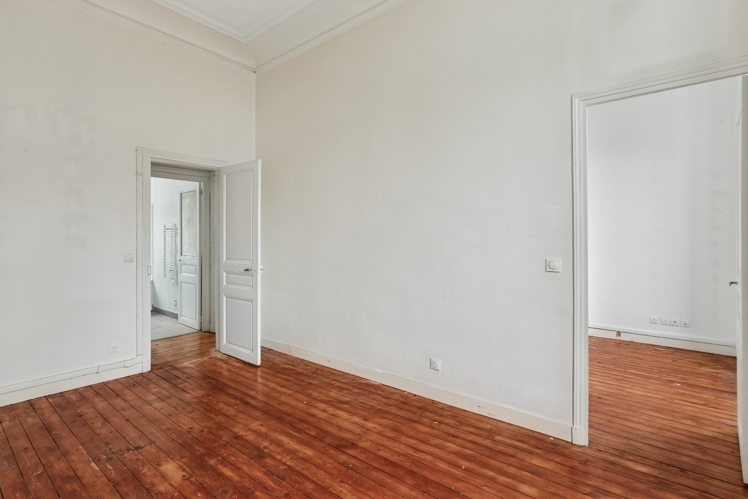 
                                                Vente
                                                 Saint-Dominique - Appartement 3 pièces