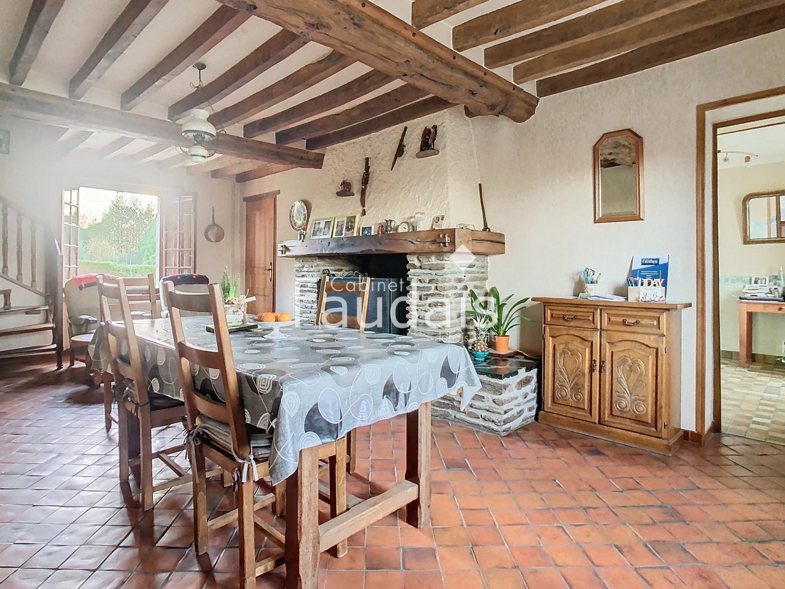 
                                                Vente
                                                 SAINT-GEORGES MONTCOCQ, Maison en pierre 