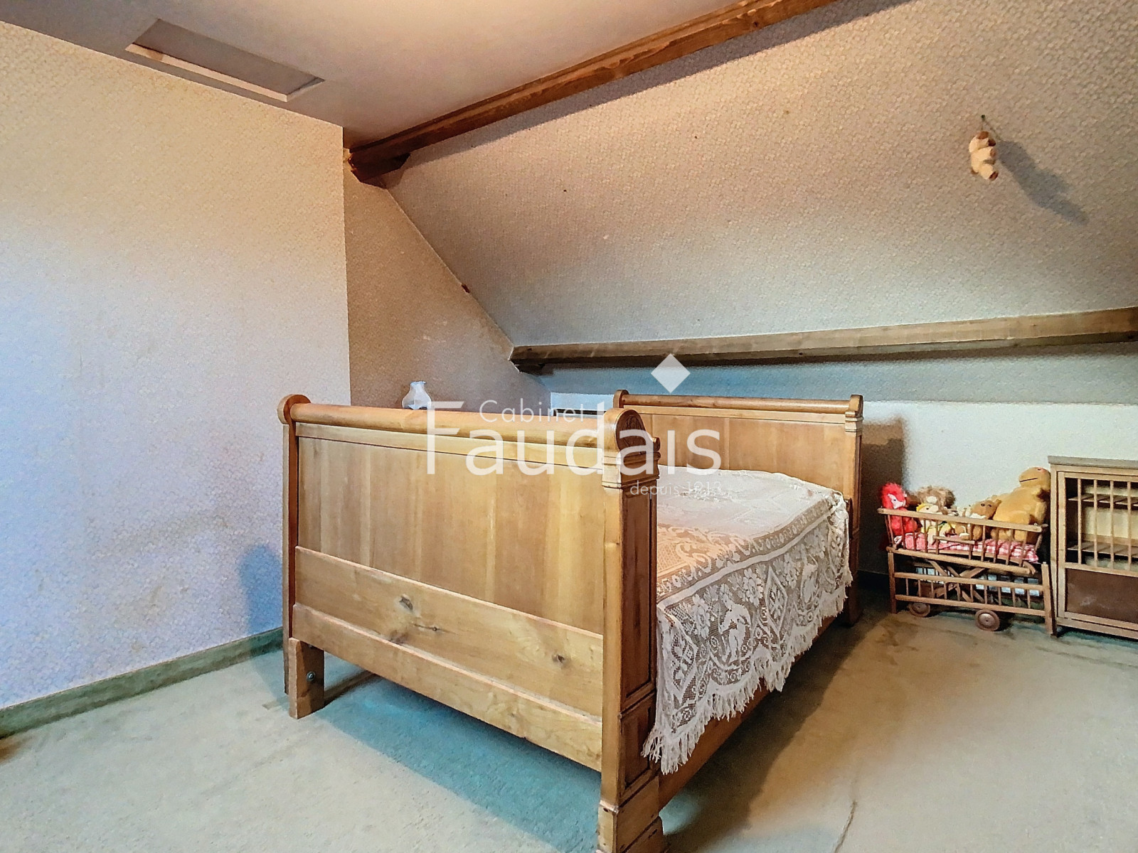 
                                                Vente
                                                 SAINT-GEORGES MONTCOCQ, Maison en pierre 