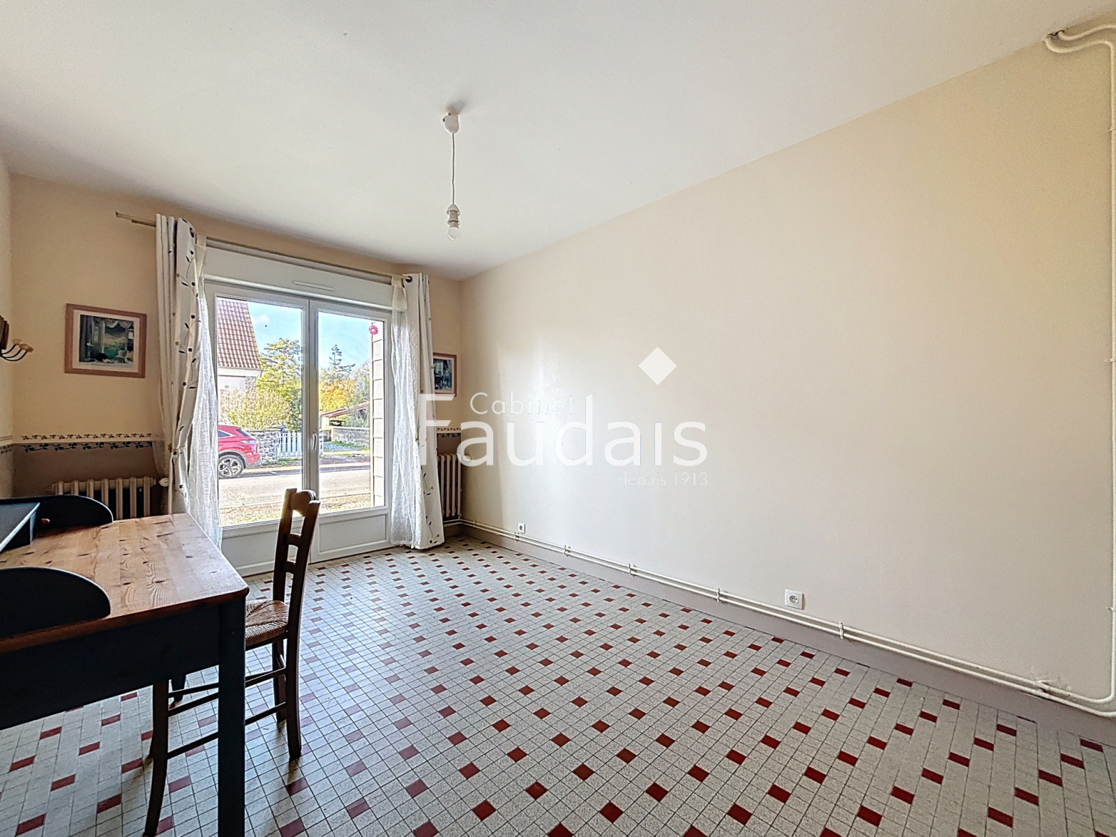 
                                                Vente
                                                  Saint-Jean-de-Daye - Maison 3 chambres - Vie de plain-pied 