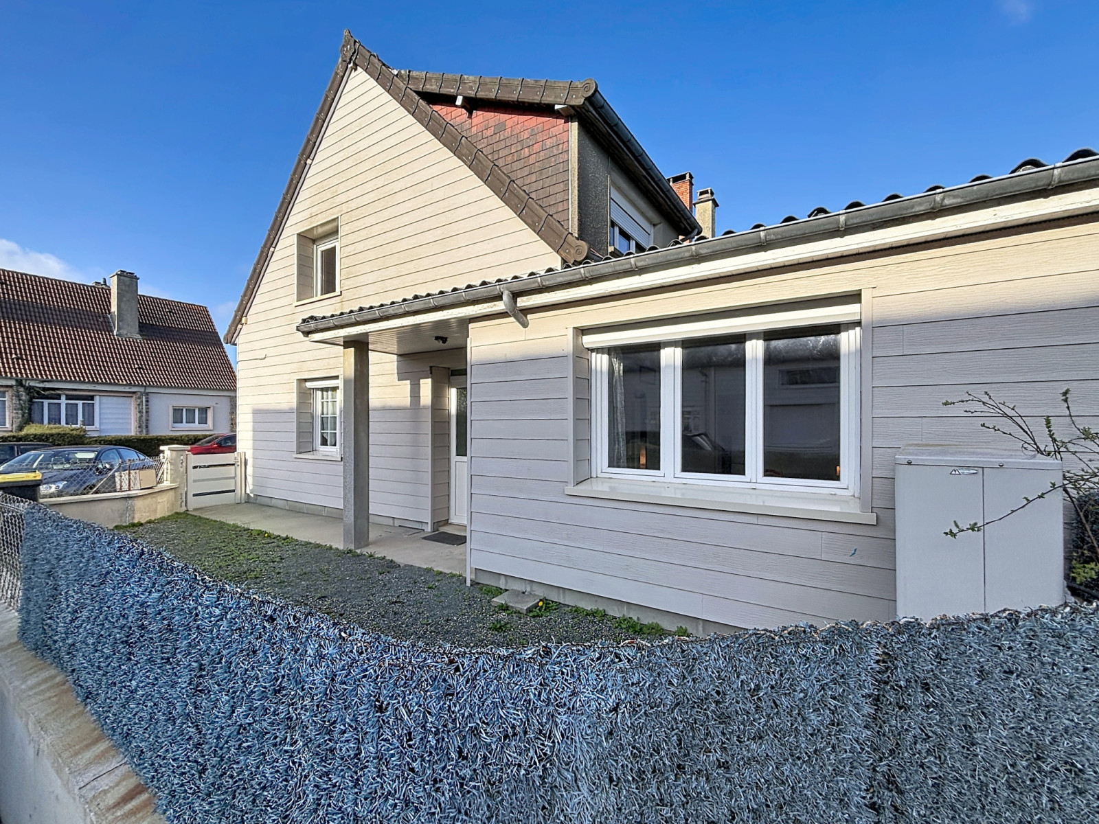 
                                                Vente
                                                  Saint-Jean-de-Daye - Maison 3 chambres - Vie de plain-pied 