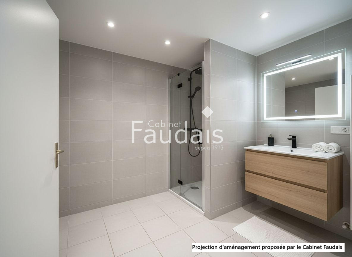 
                                                Vente
                                                 SAINT JEAN D'ELLE - Bourg - Maison à rénover avec fort poten