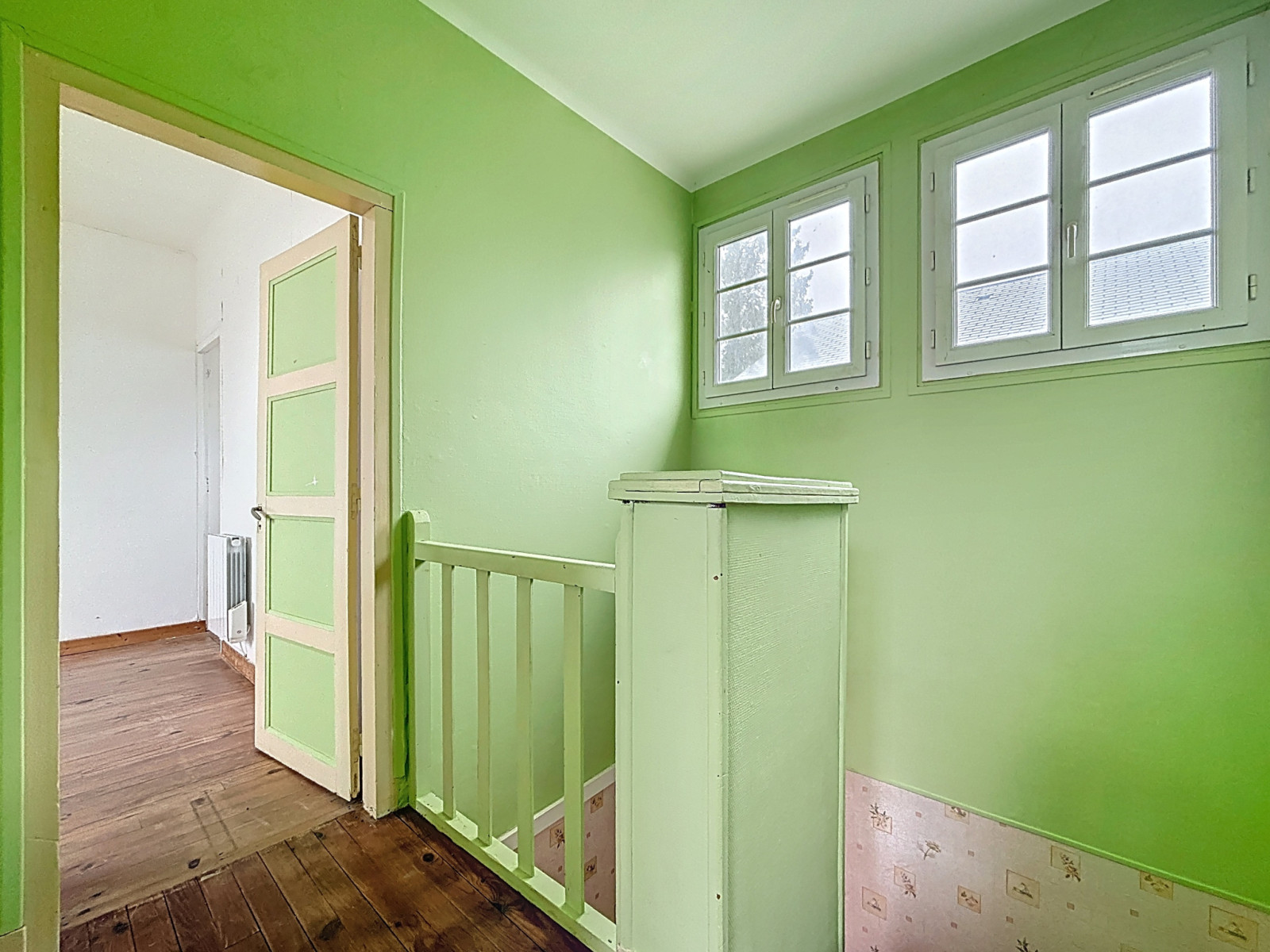 
                                                Vente
                                                 SAINT JEAN D'ELLE - Bourg - Maison à rénover avec fort poten