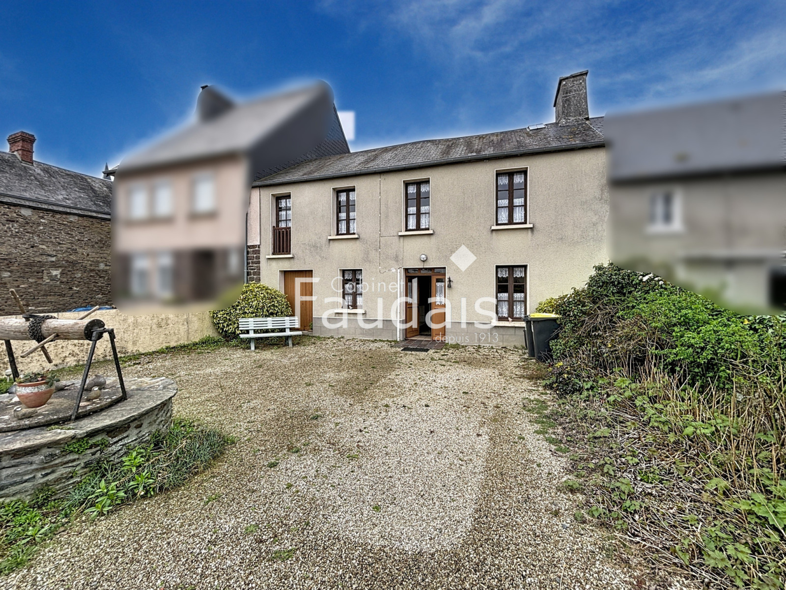 
                                                Vente
                                                 SAINT-JEAN DES BAISANTS, Maison 104m2, 3 chambres