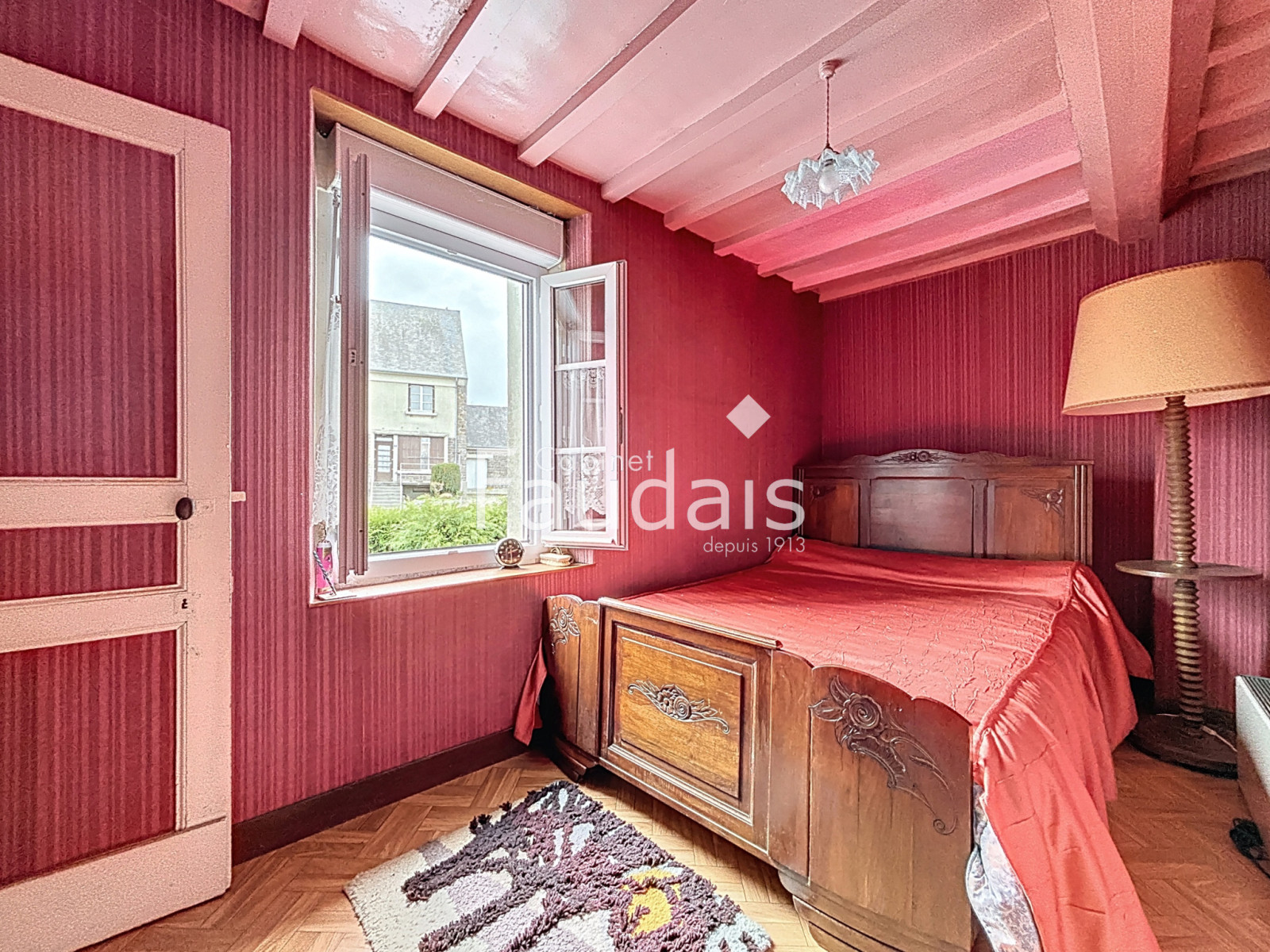 
                                                Vente
                                                 SAINT-JEAN DES BAISANTS, Maison 104m2, 3 chambres