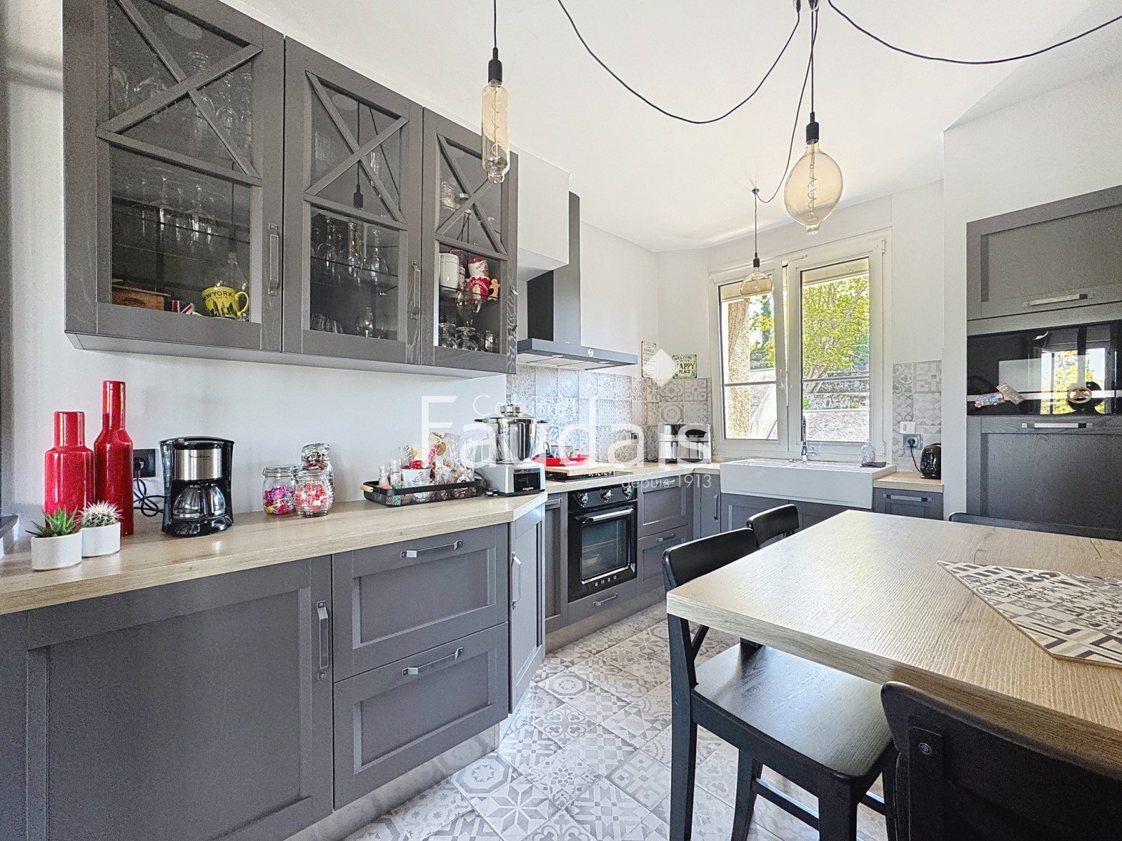 
                                                Vente
                                                 SAINT-LO appartement 3 chambres dans le centre ville 