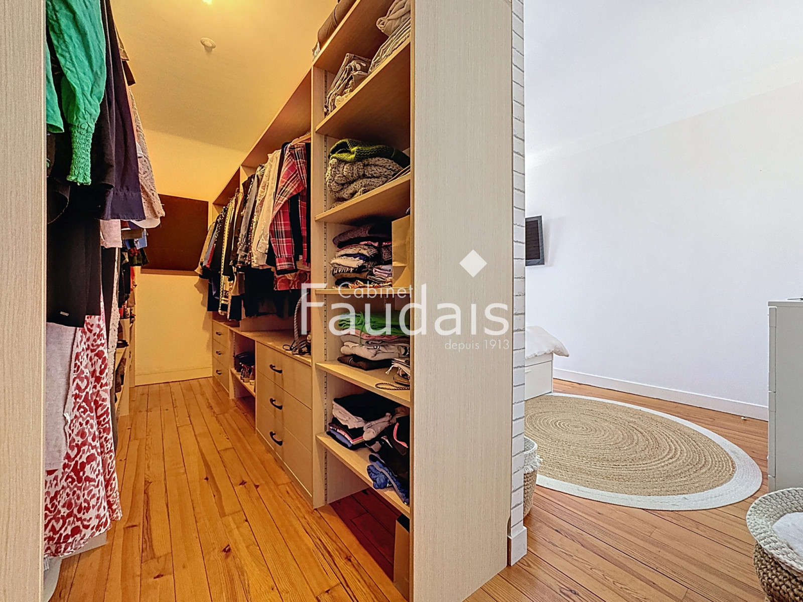 
                                                Vente
                                                 SAINT-LO appartement 3 chambres dans le centre ville 