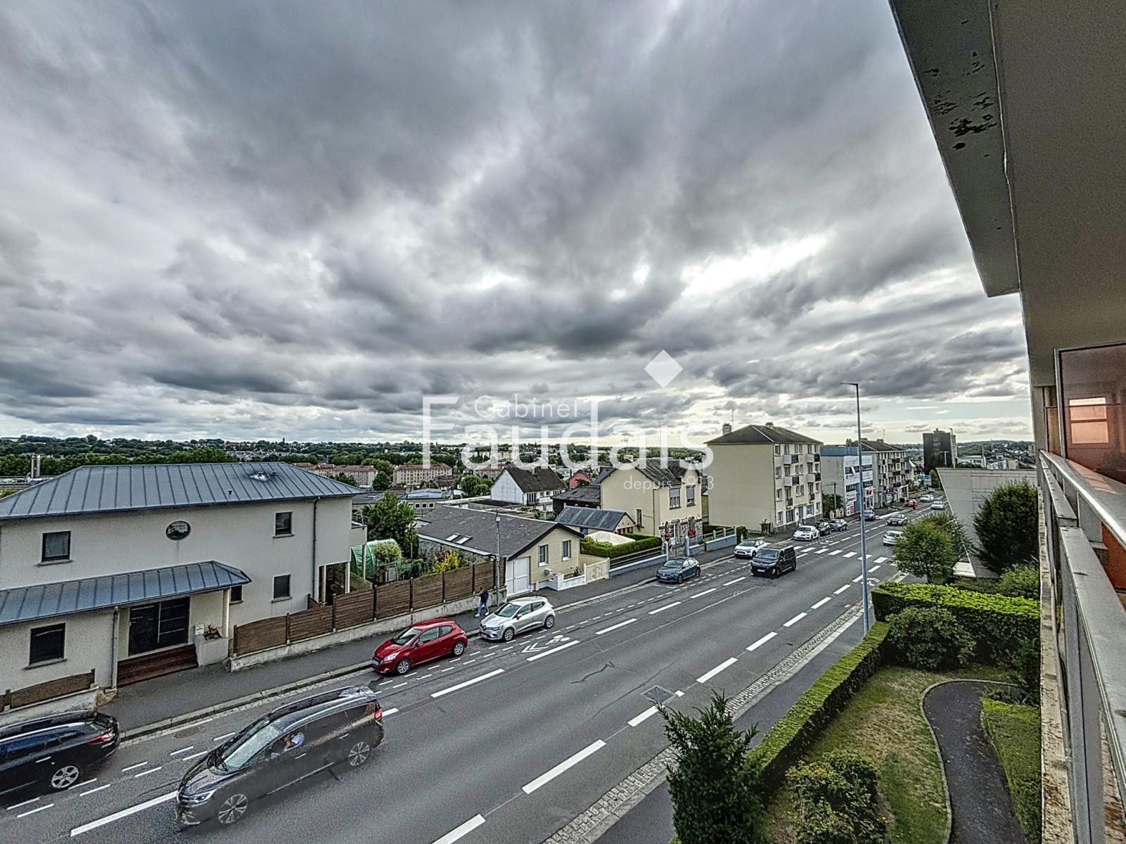 
                                                Vente
                                                 SAINT LO - APPARTEMENT avec BALCON