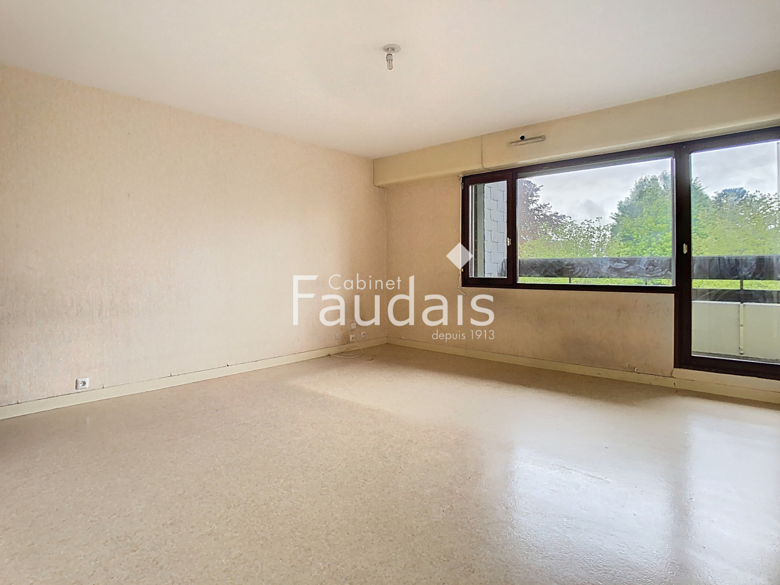 
                                                Vente
                                                 SAINT-LO, Appartement de 29m2