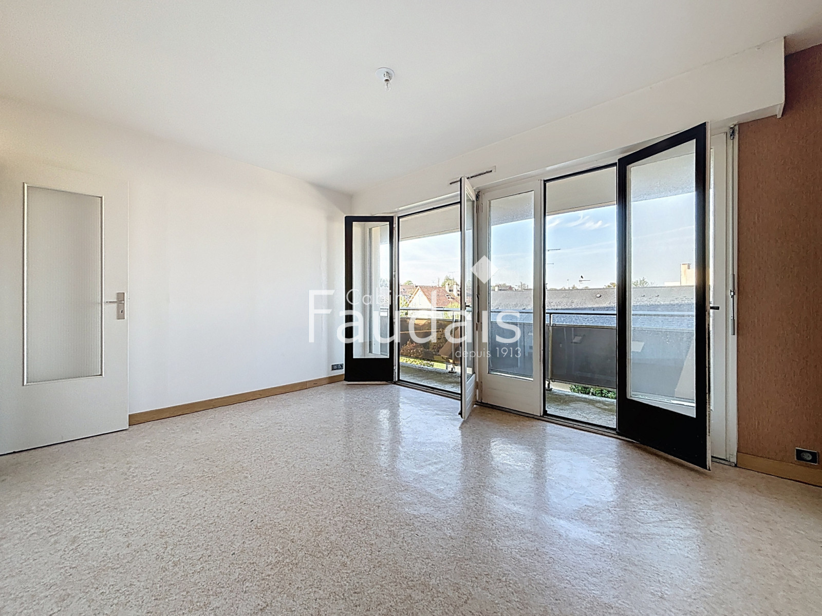 
                                                Vente
                                                 SAINT-LO - Appartement proche Lycée Curie 
