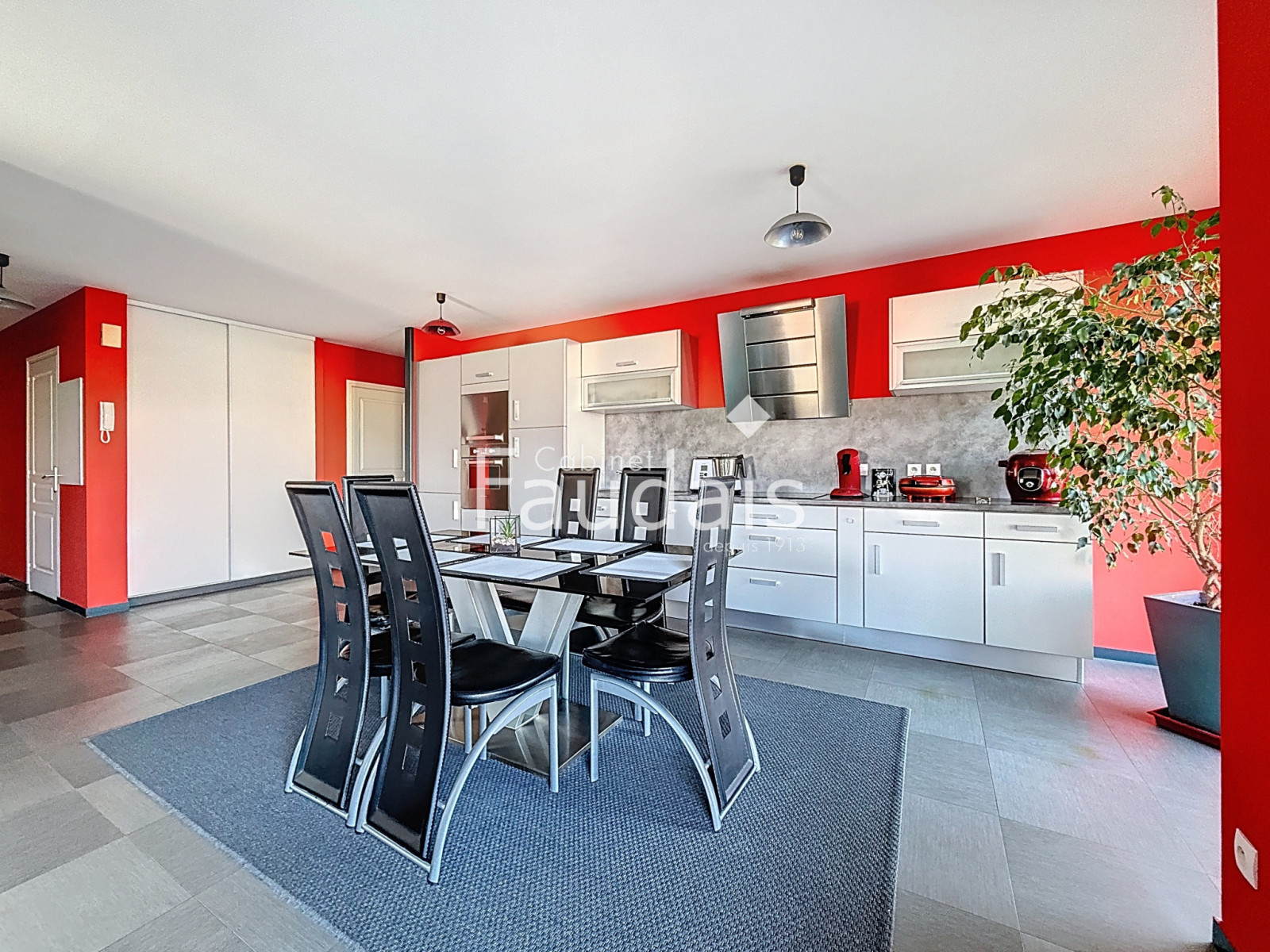 
                                                Vente
                                                 SAINT-LO Appartement trois chambres 