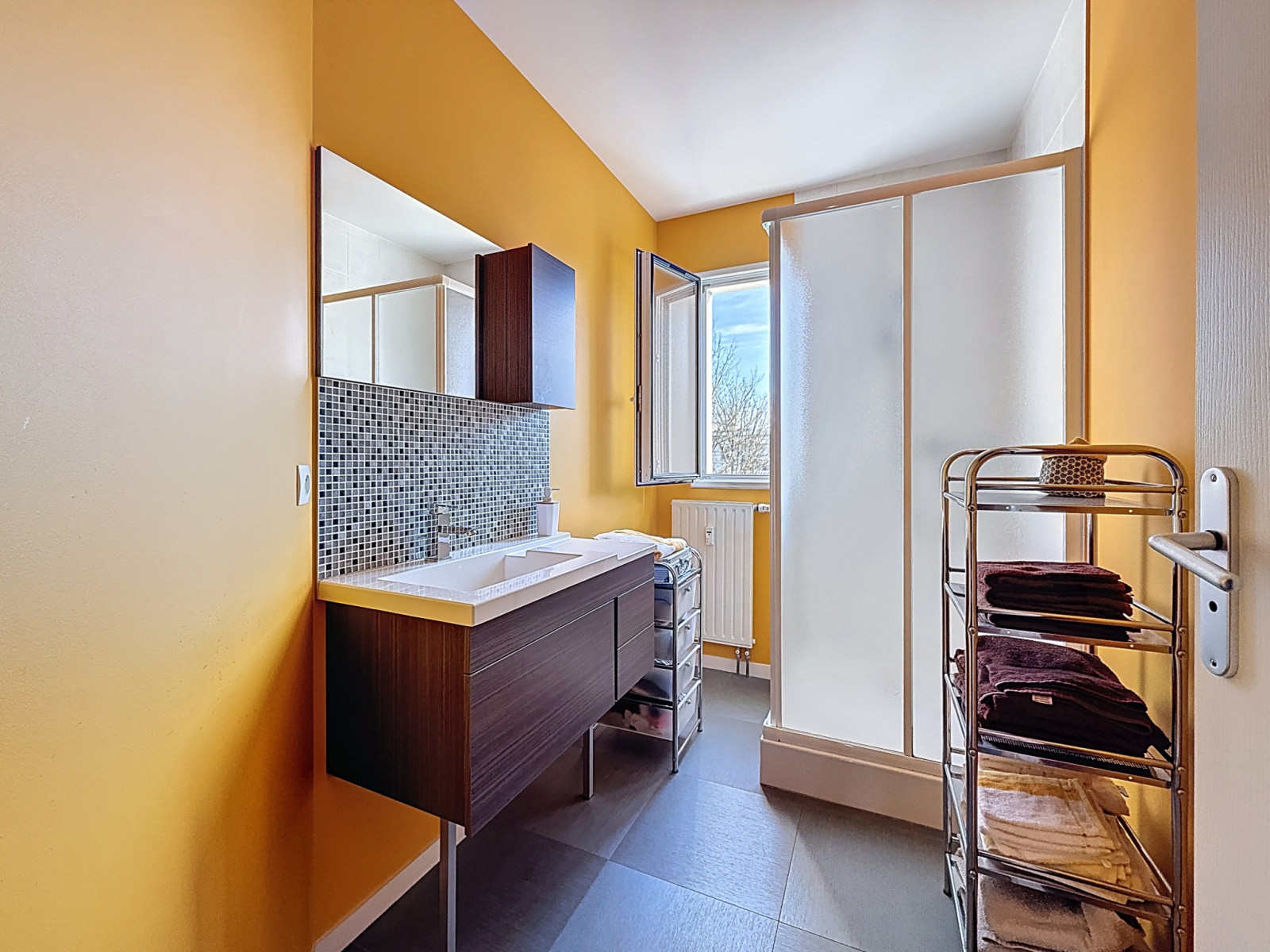 
                                                Vente
                                                 SAINT-LO Appartement trois chambres 