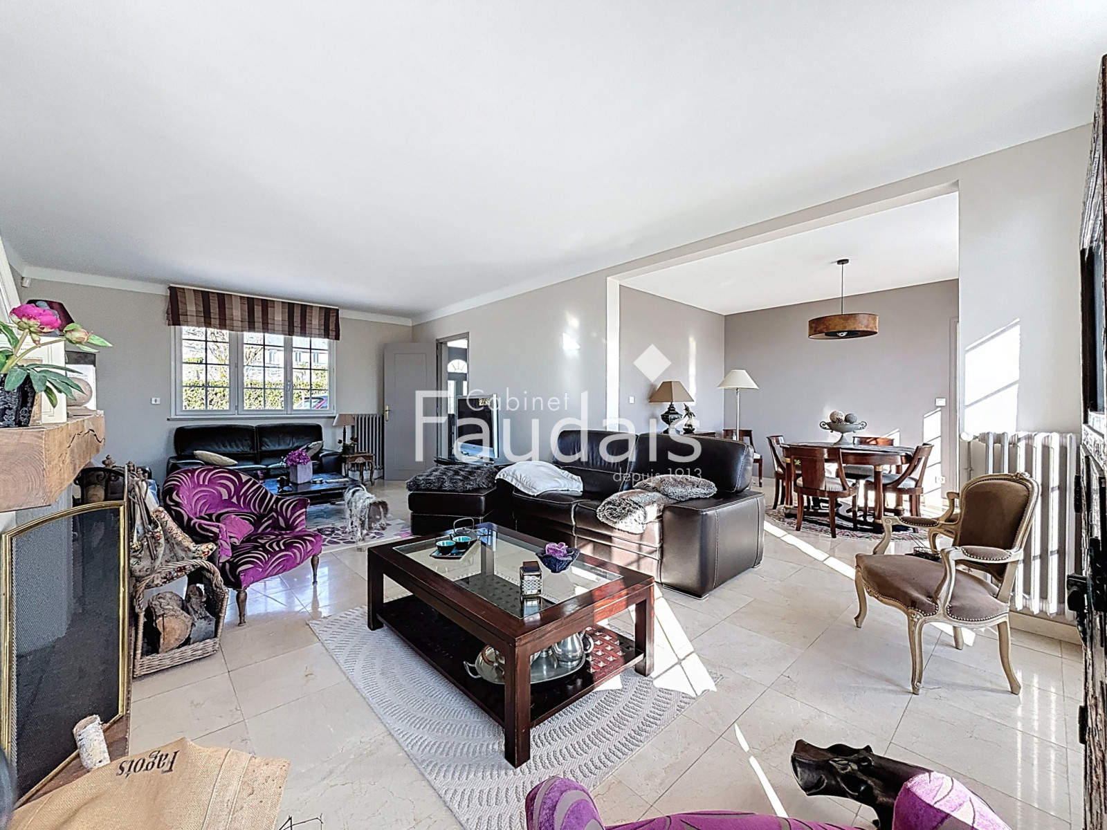 
                                                Vente
                                                 SAINT LO Bus de ville