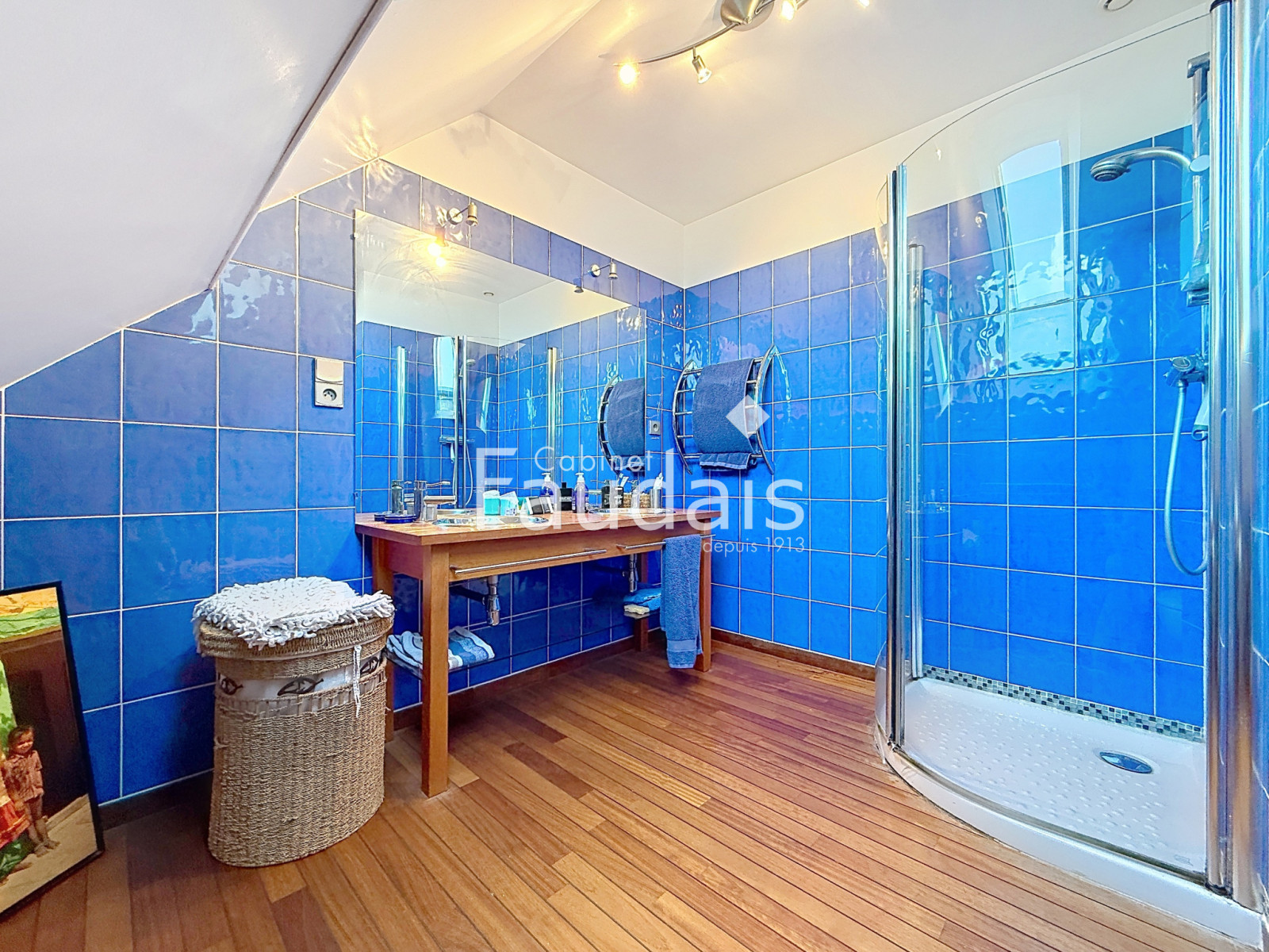 
                                                Vente
                                                 SAINT LO Bus de ville