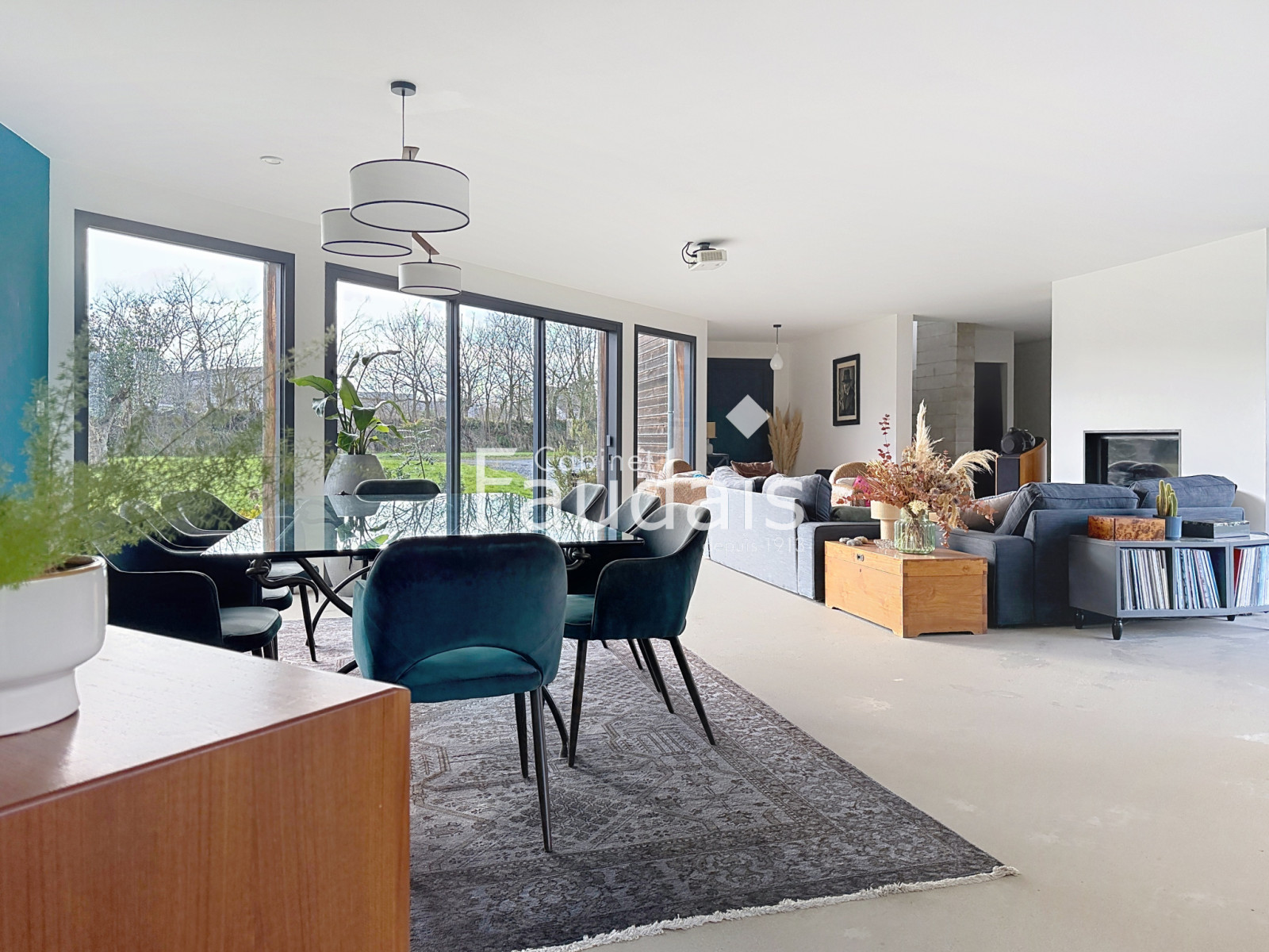 
                                                Vente
                                                 Saint lo Centre