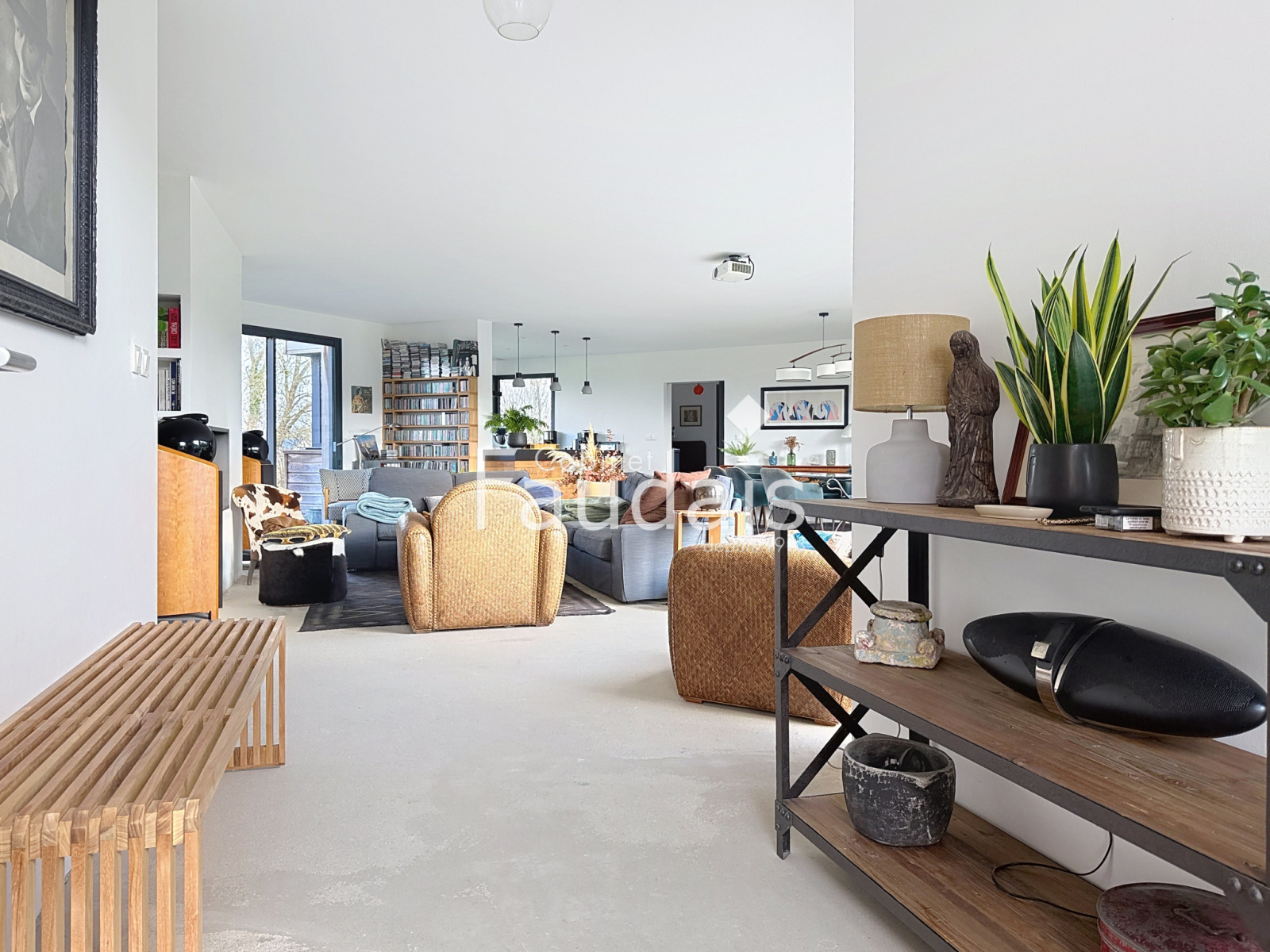 
                                                Vente
                                                 Saint lo Centre