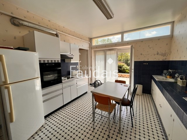 
                                                Vente
                                                 SAINT-LO CENTRE VILLE