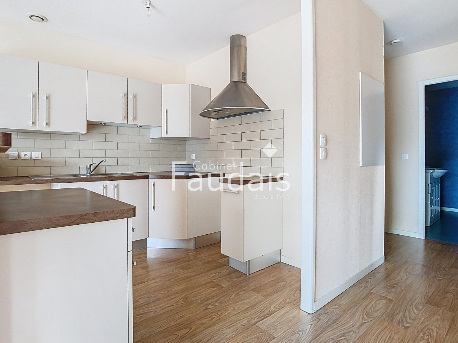 
                                                Vente
                                                 SAINT LO Centre ville