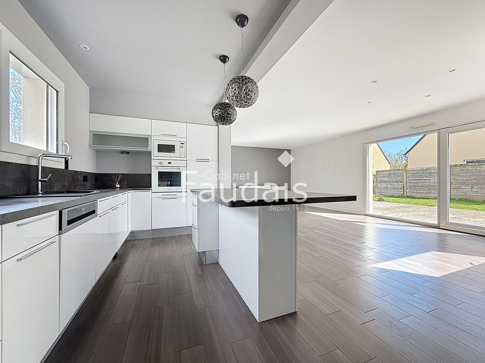 
                                                Vente
                                                 SAINT LO Centre ville