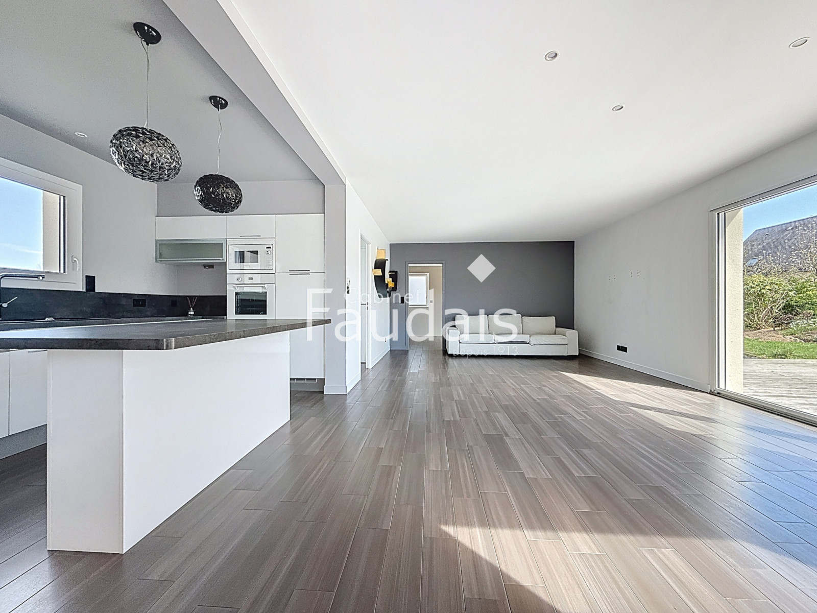 
                                                Vente
                                                 SAINT LO Centre ville