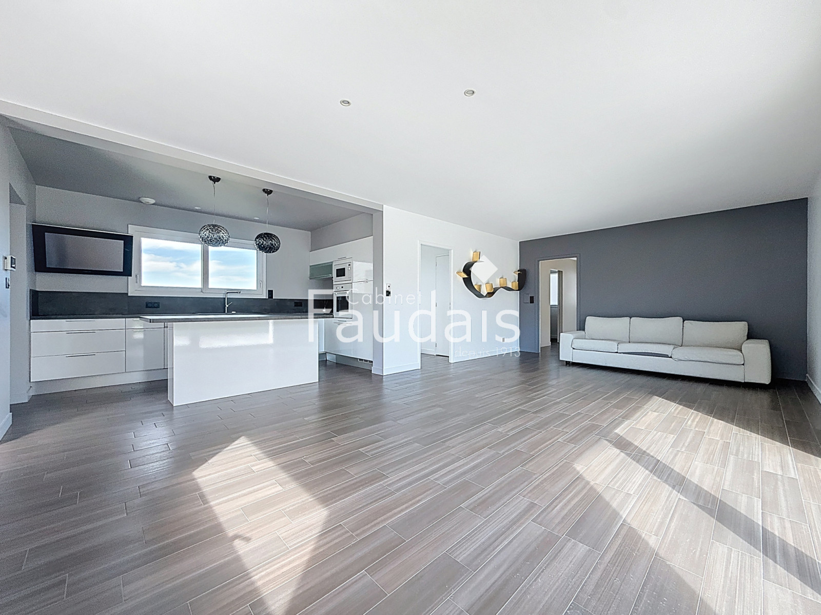 
                                                Vente
                                                 SAINT LO Centre ville